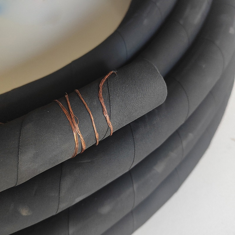 导静电耐油胶管